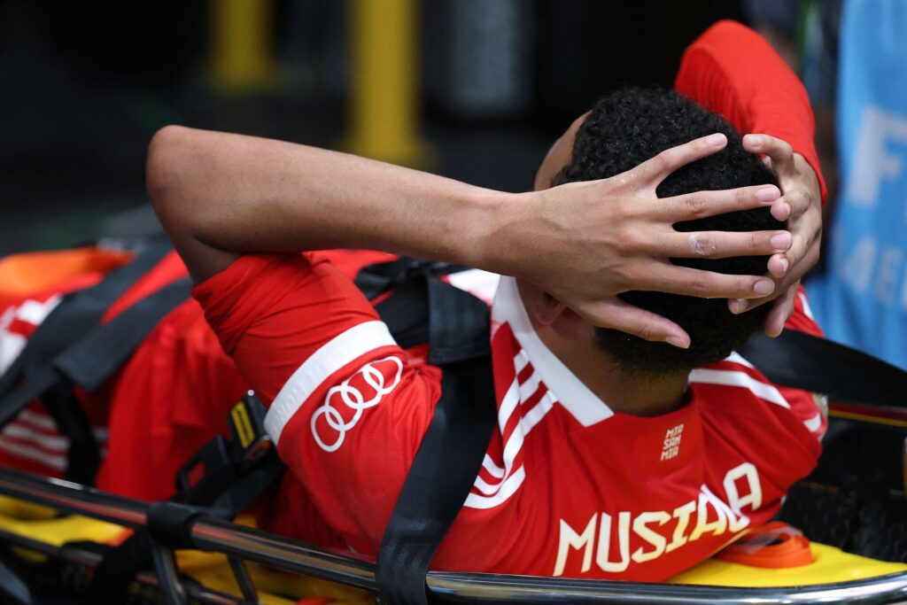 Jamal Musiala udgår med forfærdelig skade mod PSG ved Klub-VM